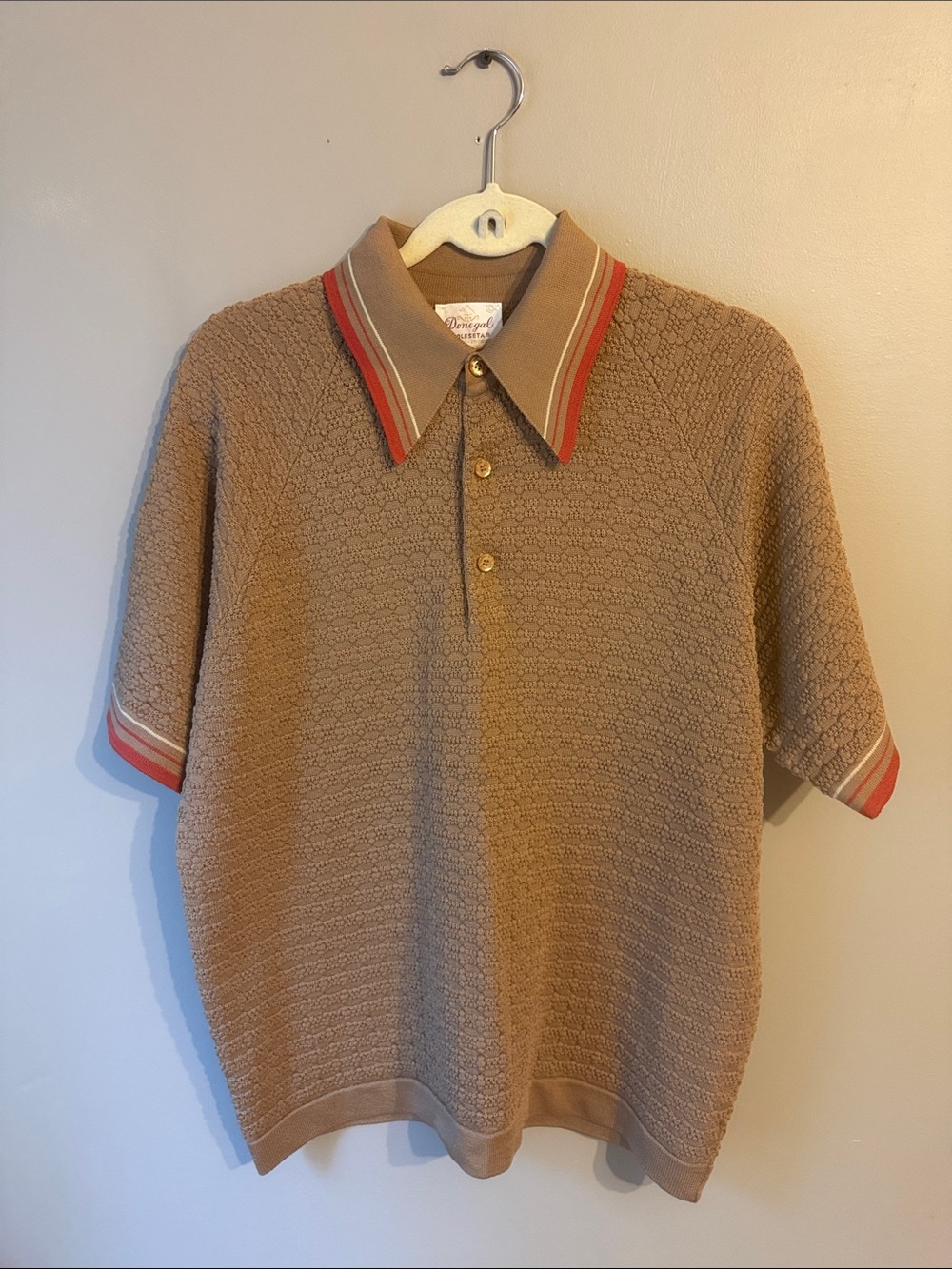 60’s Brown Texture  Collared Knit By Donegal Coleseta. Cocoa/Red.